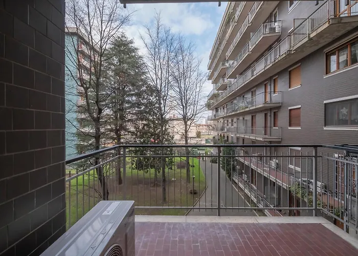 IHost Flat - Giambellino 131-1